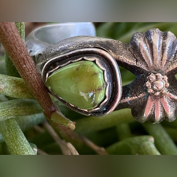 Sterling Turquoise & Buffalo Head Sandcast Cuff - Picture 3 of 8